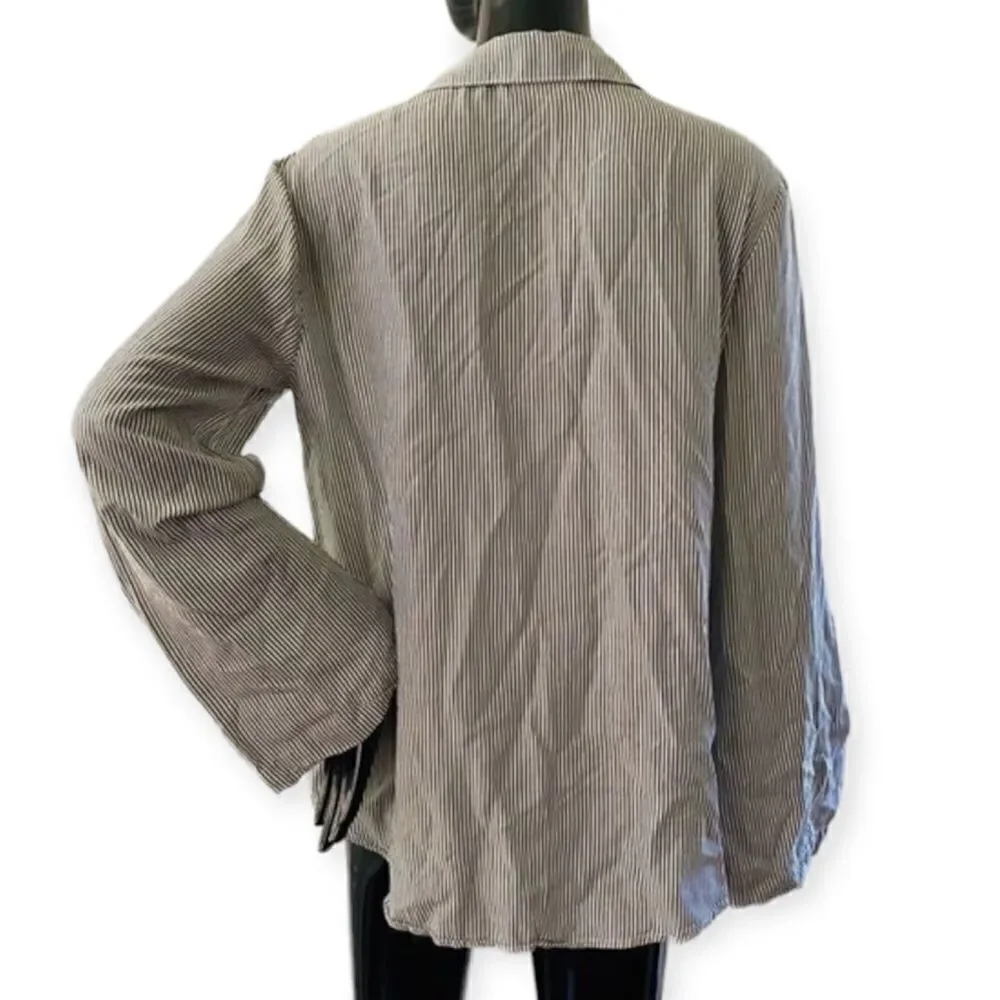 Cloth & Stone Stripe Flare Sleeve Button Down Top Size Medium